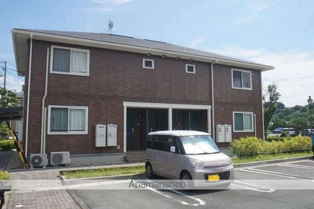 ロイヤルタウン染地台 Bの外観写真