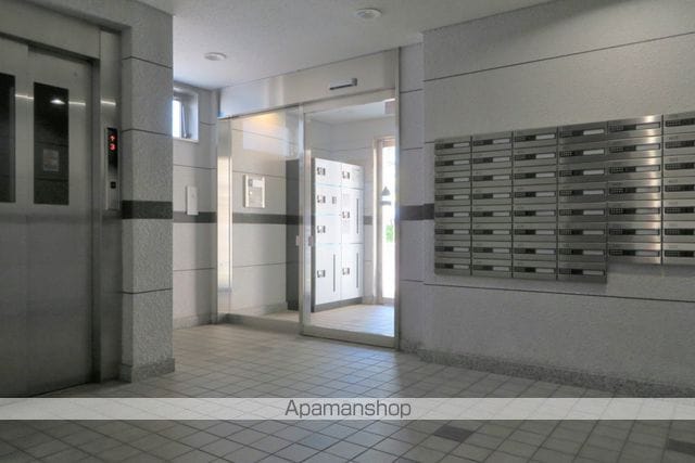 サンヴァーリオ小松島の玄関写真