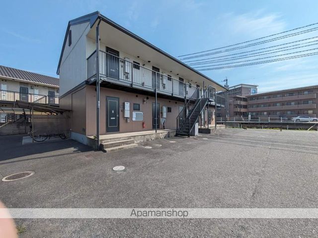 レインボーハイツ A棟の外観写真