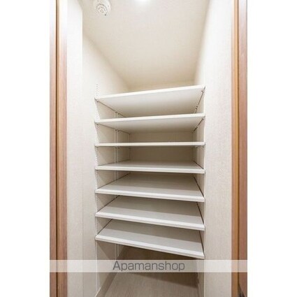 市谷台町坂フロント[1LDK/36.6m2]の内装