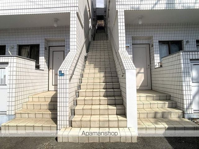 吉原パークハイツの玄関写真