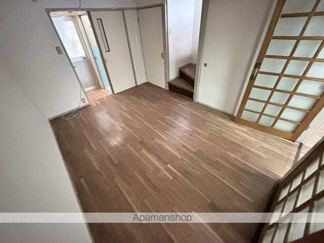 萱島東借家の内装写真