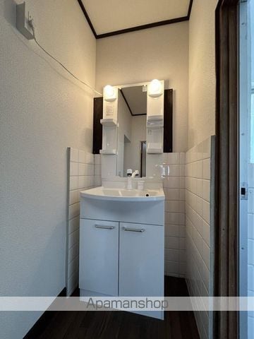 吉浦中町2丁目戸建ての内装写真
