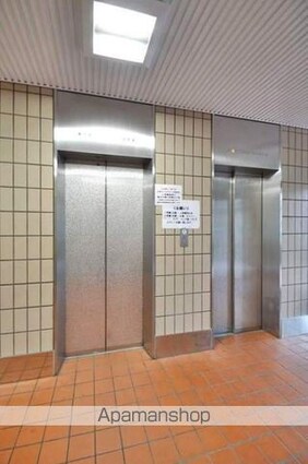 ヒカリホールディングスビル[3LDK/77.12m2]の共用部3