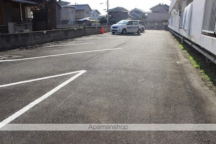 沖マンション[2DK/43.88m2]の駐車場