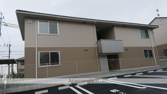 エンゼルハイムIII B棟の外観写真