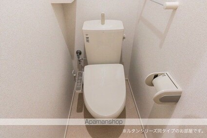 和歌山県和歌山市西庄[2LDK/58.04m2]のトイレ