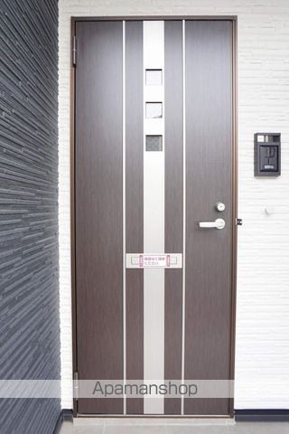 メイプル 中泉の玄関写真