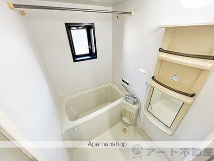 フォブール一色ＳＡＹＡ　Ｂ棟[2LDK/55.89m2]のバス