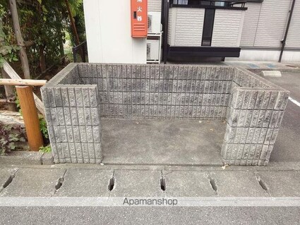 輝パレス[1R/34m2]のエントランス