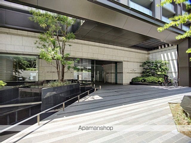 プラウドシティ宮崎台ウエストコートの玄関写真