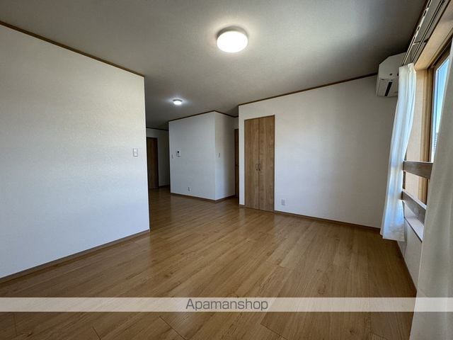 南輝1丁目住宅の内装写真
