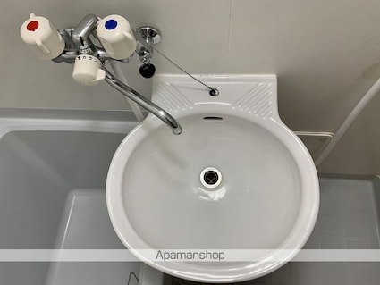 レオパレスクエスタ[1K/26.08m2]の洗面所