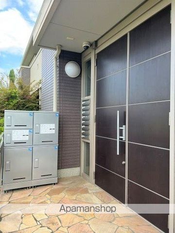 エルシオン京葉の玄関写真