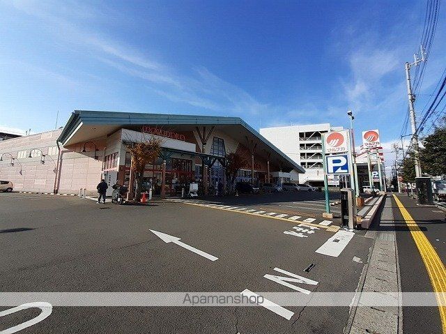 プラシード山越 Aの周辺写真