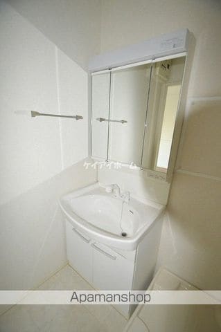 コンシェルジュ福井Aの内装写真