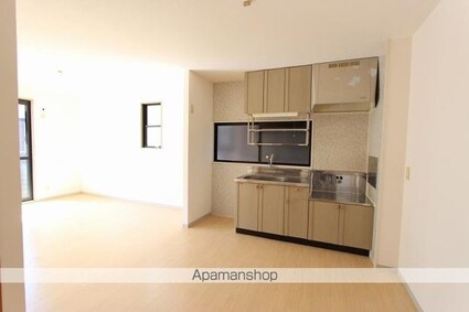 ロイヤルコート円座[2LDK/53.73m2]の内装2