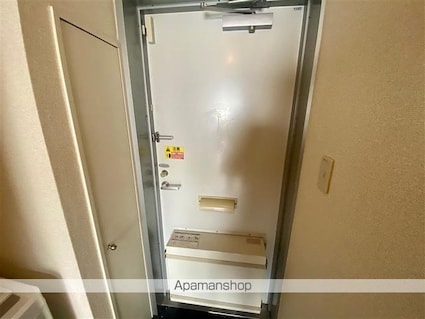 レオパレスシャンブル壱番館[1K/19.87m2]の玄関1