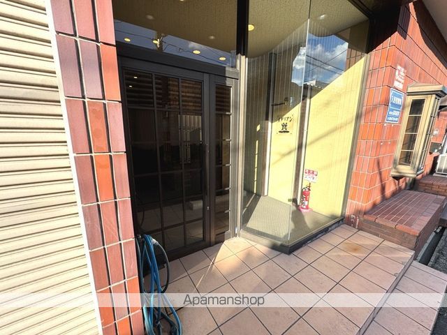 メダリアン巽の玄関写真