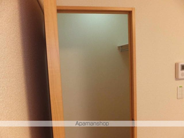 レオパレスモンターニュ日向の内装写真