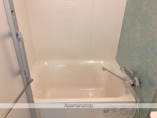 8 3W2 HACHI SANWESTNYの内装写真