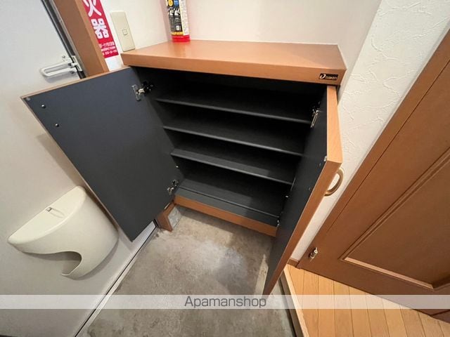 イーストウォームスの内装写真