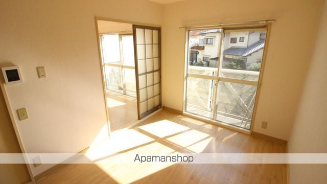 ヴィラージュ堀川C・D棟の内装写真