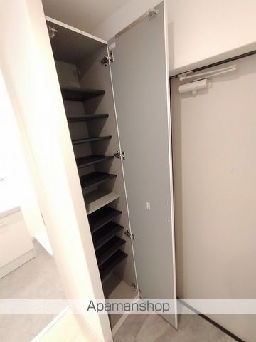 リアコート関大前EASTの内装写真