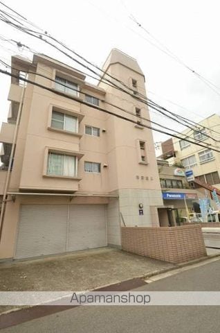 渡部ビルの外観写真