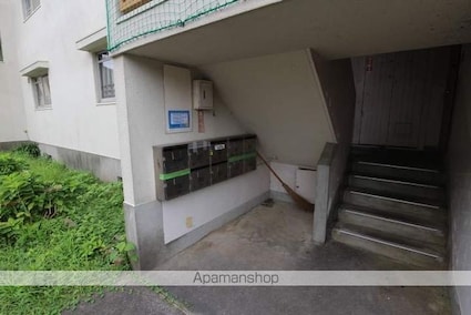 ビレッジハウス美園Ⅱ８号棟[2K/33.51m2]のロビー