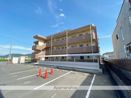 岡山県倉敷市真備町川辺[2DK/52.44m2]の駐車場1