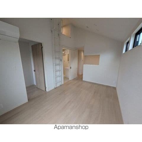 CASA SOLEGGIATAの内装写真
