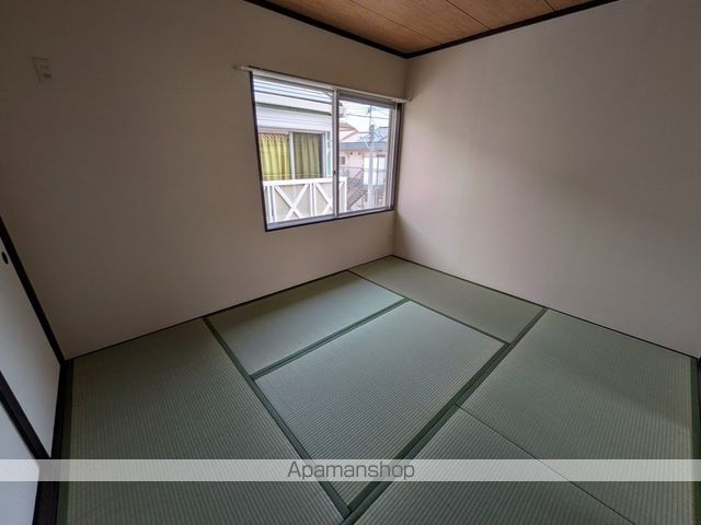 フレグランス小阪の内装写真