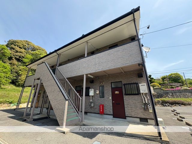 ロイヤルヒルズ中山の外観写真