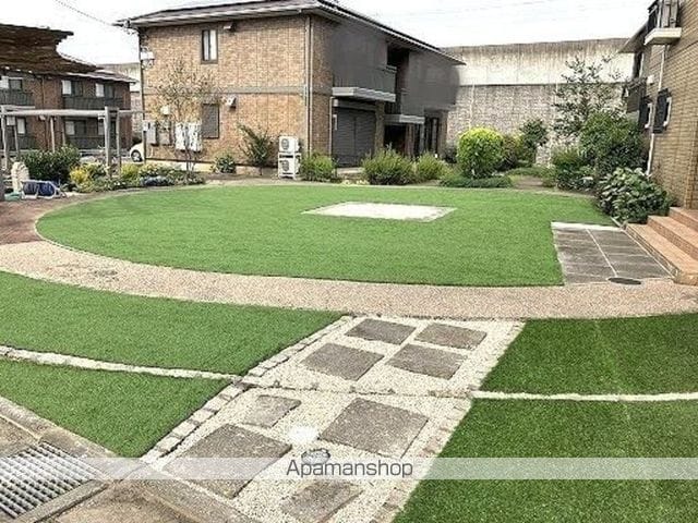 リビングタウンみどりのの内装写真