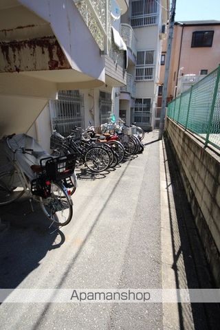 パープルコーポの玄関写真