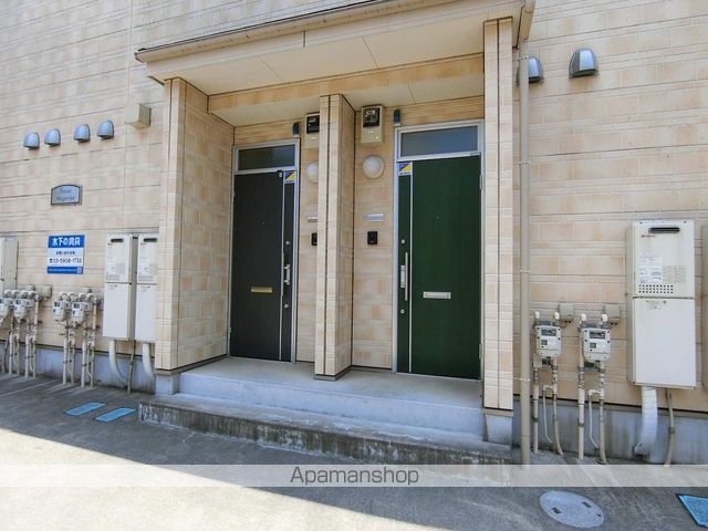 アムール MEGURITAの玄関写真