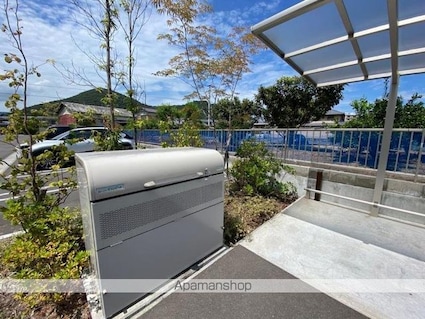 シャーメゾン　セルディーナ[2LDK/67.84m2]の共用部1