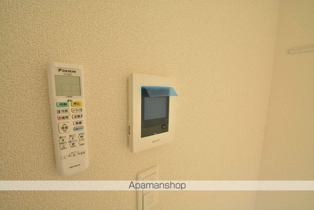 ホワイトローズIIの内装写真