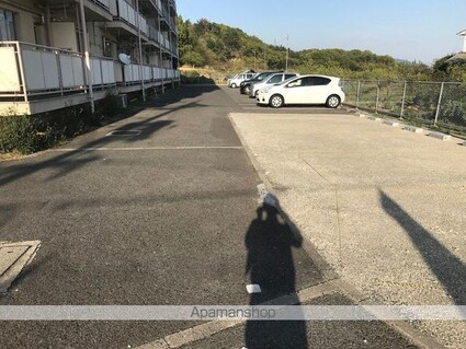 ビレッジハウス大門２号棟[1DK/28.98m2]の駐車場