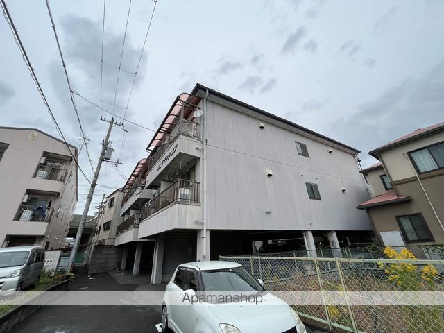 片岡マンションの外観写真
