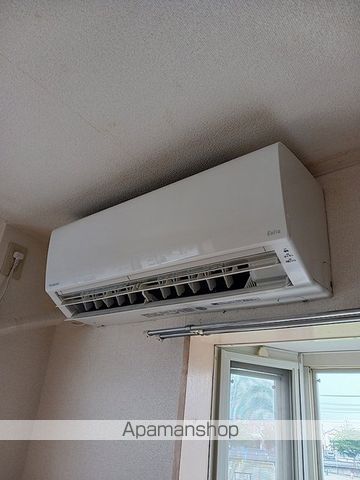 ファミール Vの内装写真