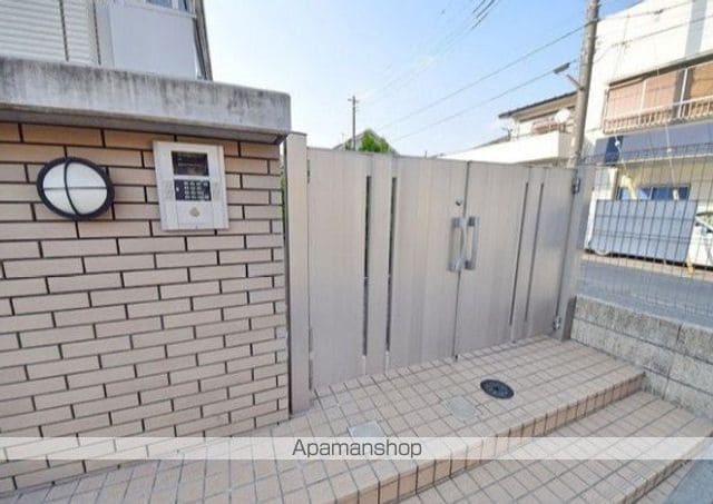 レオネクスト新座ブルーの玄関写真