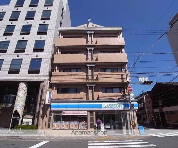 ドマーレ府庁前の外観写真