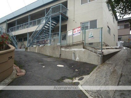 うずらマンション[2K/38m2]のエントランス