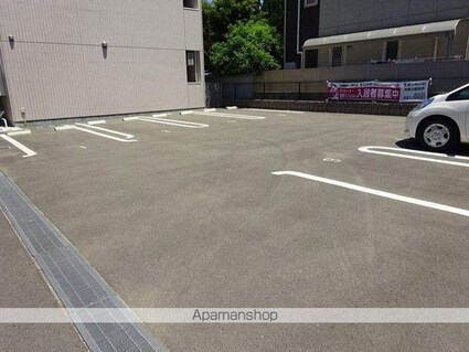 和歌山県和歌山市吹屋町４丁目[1LDK/34.22m2]の駐車場