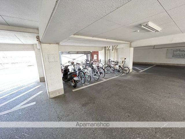 エリジアハイツ桟橋の玄関写真