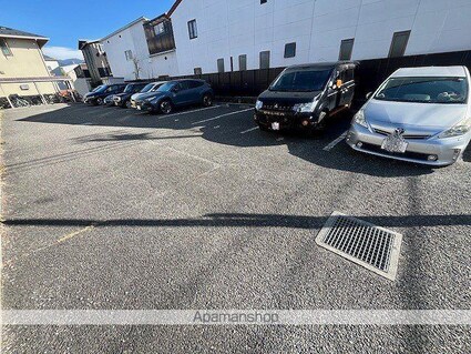 レオパレス和泉[1K/22.35m2]の駐車場