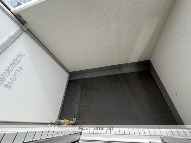 アーバンフラッツ池袋プレミアム（旧　池袋デュープレックスタワー）[1LDK/35.36m2]のバルコニー