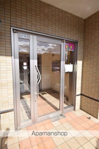 シティーコートルピナスの玄関写真